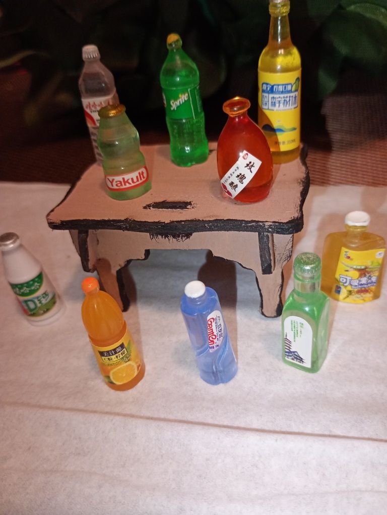 Miniaturowe butelki dla
