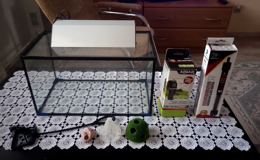 Akwarium 40x23x23 Lampa Grzałka Pompka Akcesoria