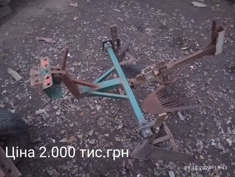 Продам бензиновий мотоблок.