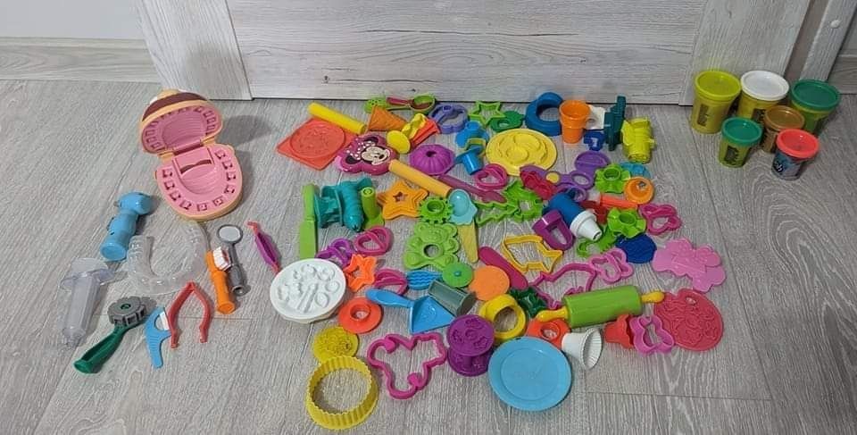 Playdoh dentysta i foremki z różnych zestawów