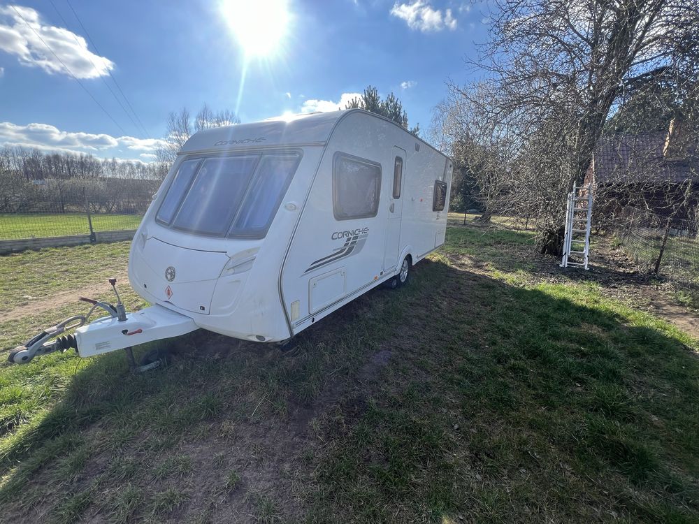 Przyczepa Swift Corniche DMC1400 z nowym  przedsionkiem + MOVER