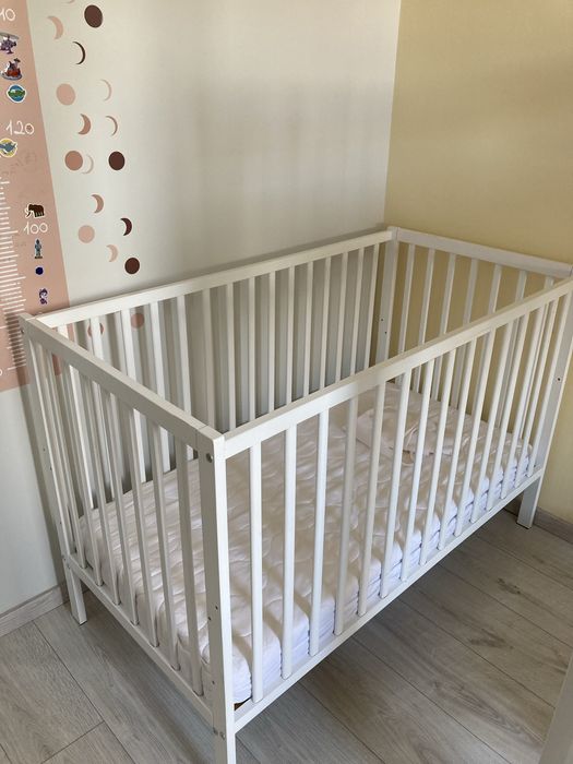 OKAZJA Łóżeczko dziecięce 60x120 z materacem, wyciągane szczeble