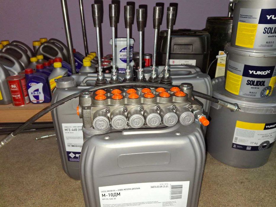 Распределитель болгарский Р40, Р80 на манипулятор, минитрактор