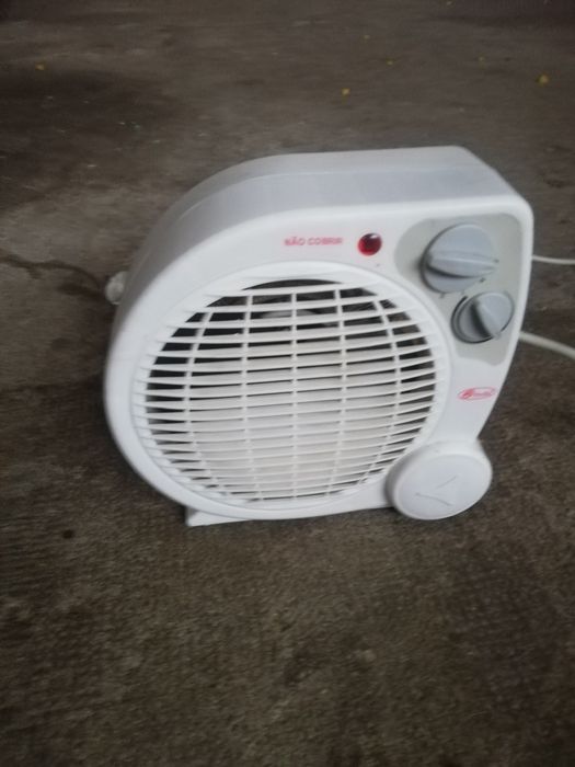 Ventiladores e sandwicheira