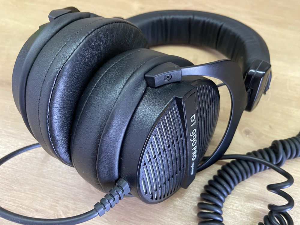 Навушники Beyerdynamic dt990 pro. Шкіряні амбушури в подарунок