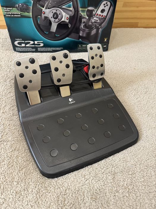 Хороший стан. Ігрове кермо Logitech g25 + shifter