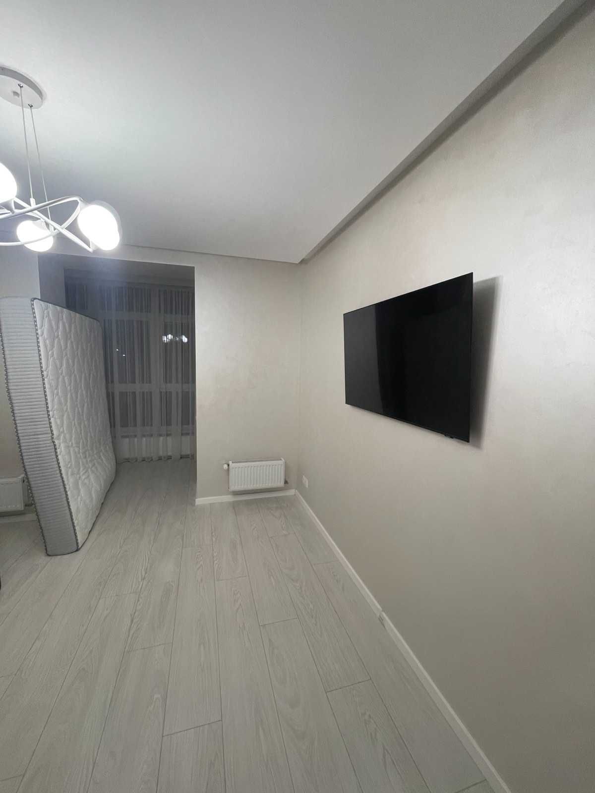 Продаж 3к квартири 83.8 кв. м ЖК  Вишиванка дизайнерський ремонт