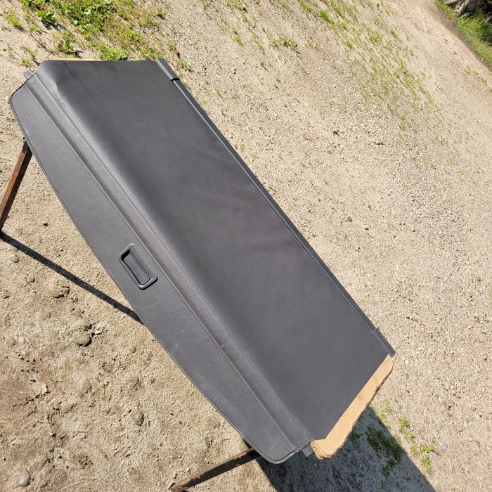 Roleta bagażnika vw Touran I 2004r 7 osobowy