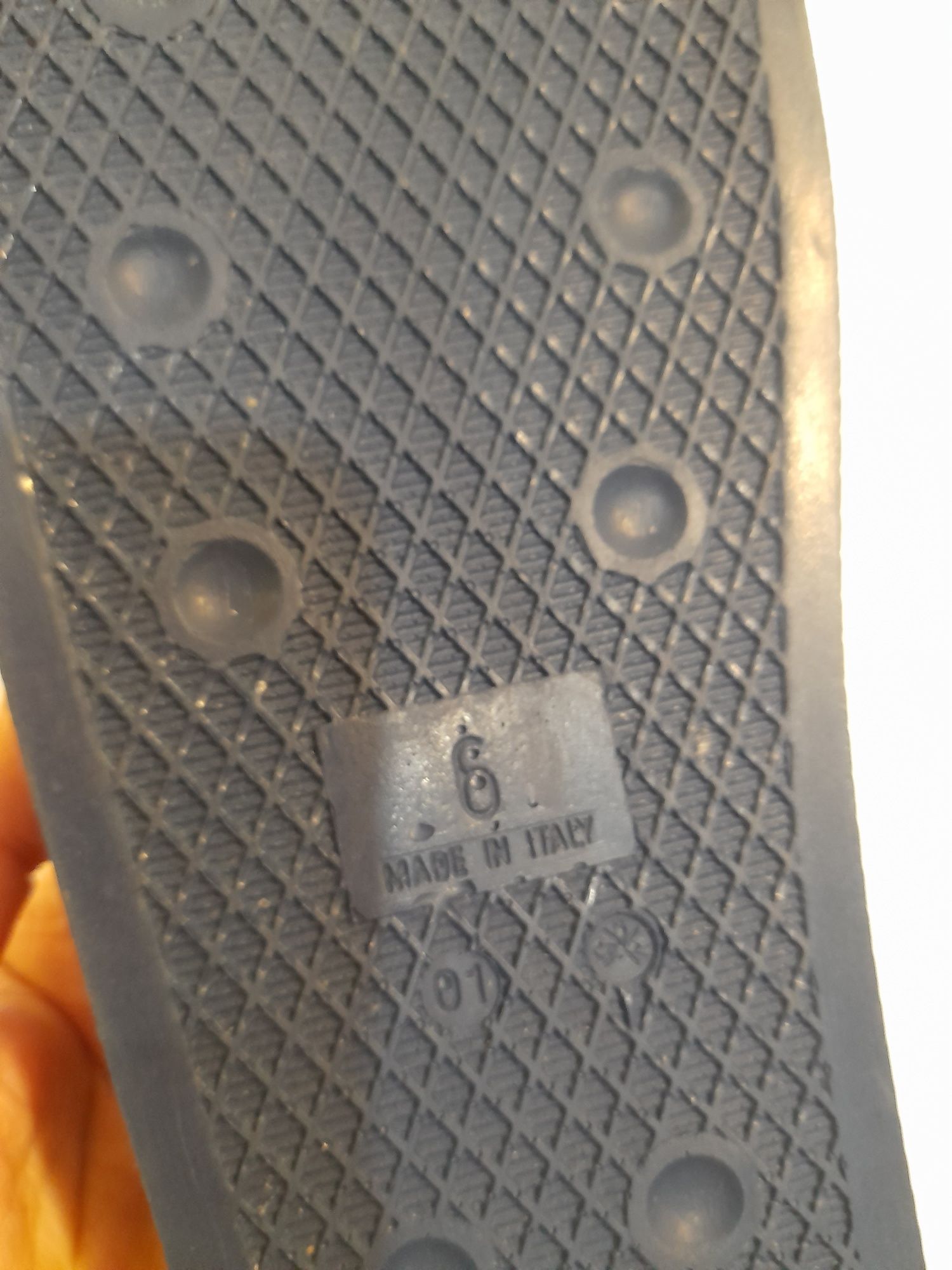 Adidas сині шльопанці жіночі або підліткові