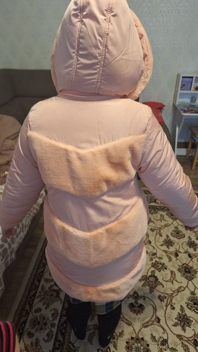 Куртка дитяча зимова розміром 128 для дівчинки