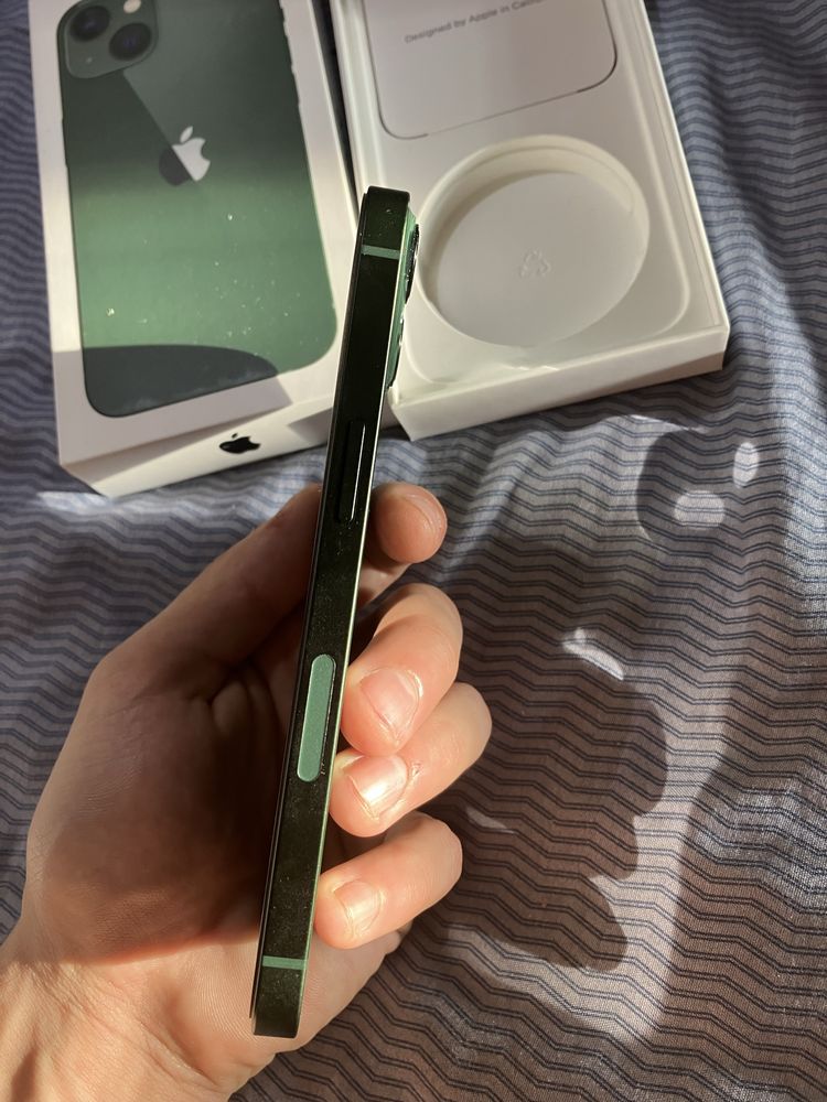 Продам iphone 13 green 128 r sim
