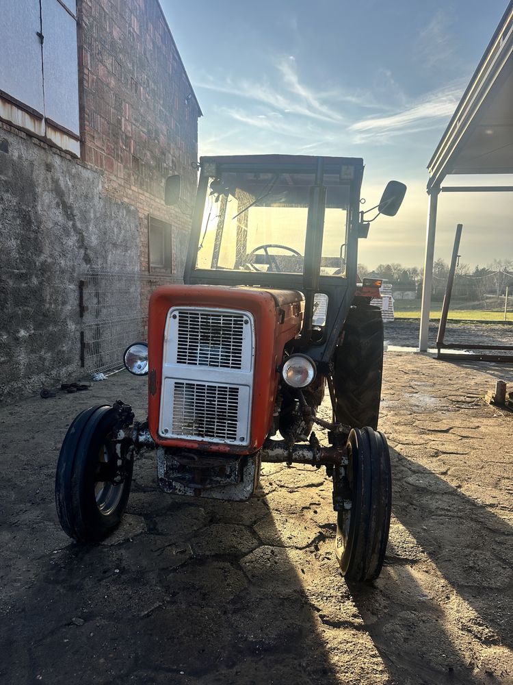 Ciagnik rolniczy Ursus C-355/C-360