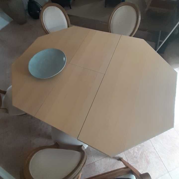 Włoski rozkładany stół 121/161 cm na stylowej nodze