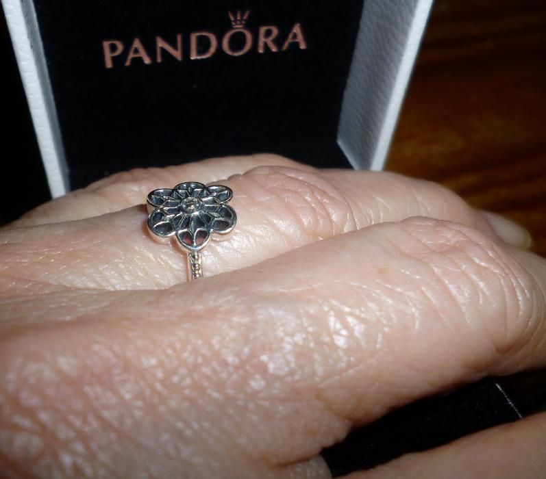 anel Pandora original tamanho 52 NOVO