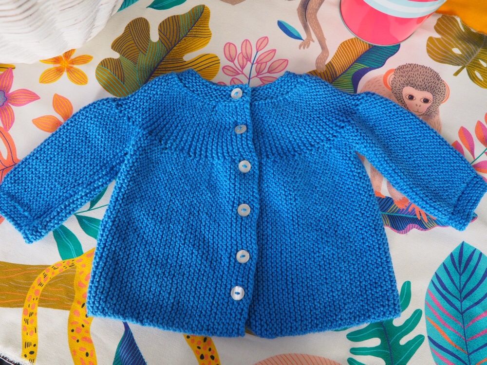 Conjuntos em tricot para bebé