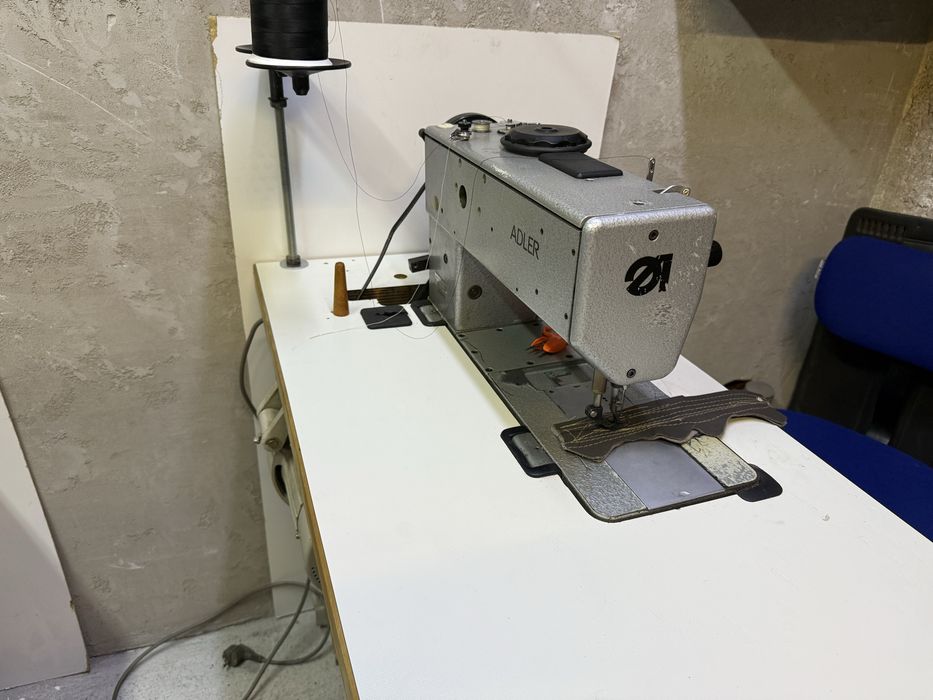 Maszyna do szycia Durkopp Adler 767