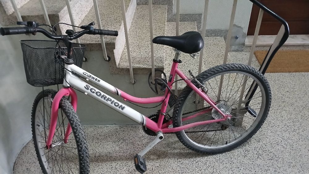 Bicicleta impecável