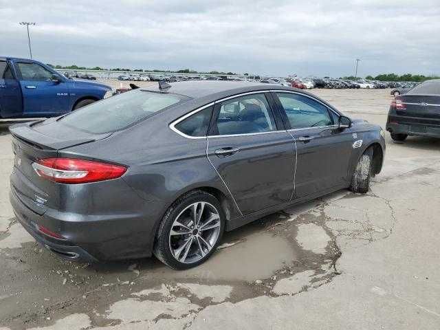 2020 року Ford Fusion Titanium