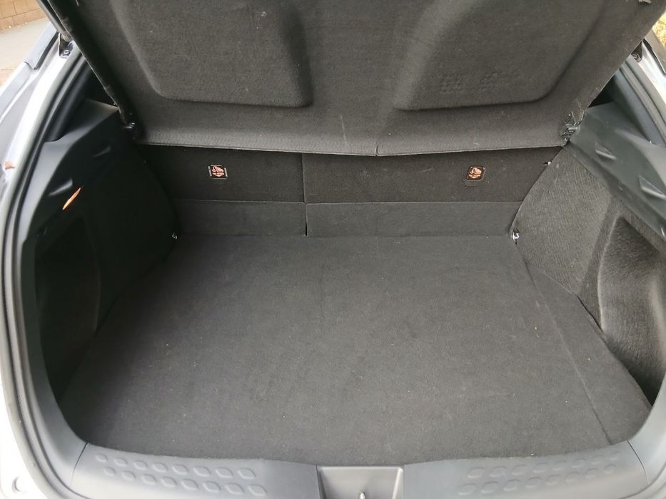 TOYOTA C-HR hibrid 2020