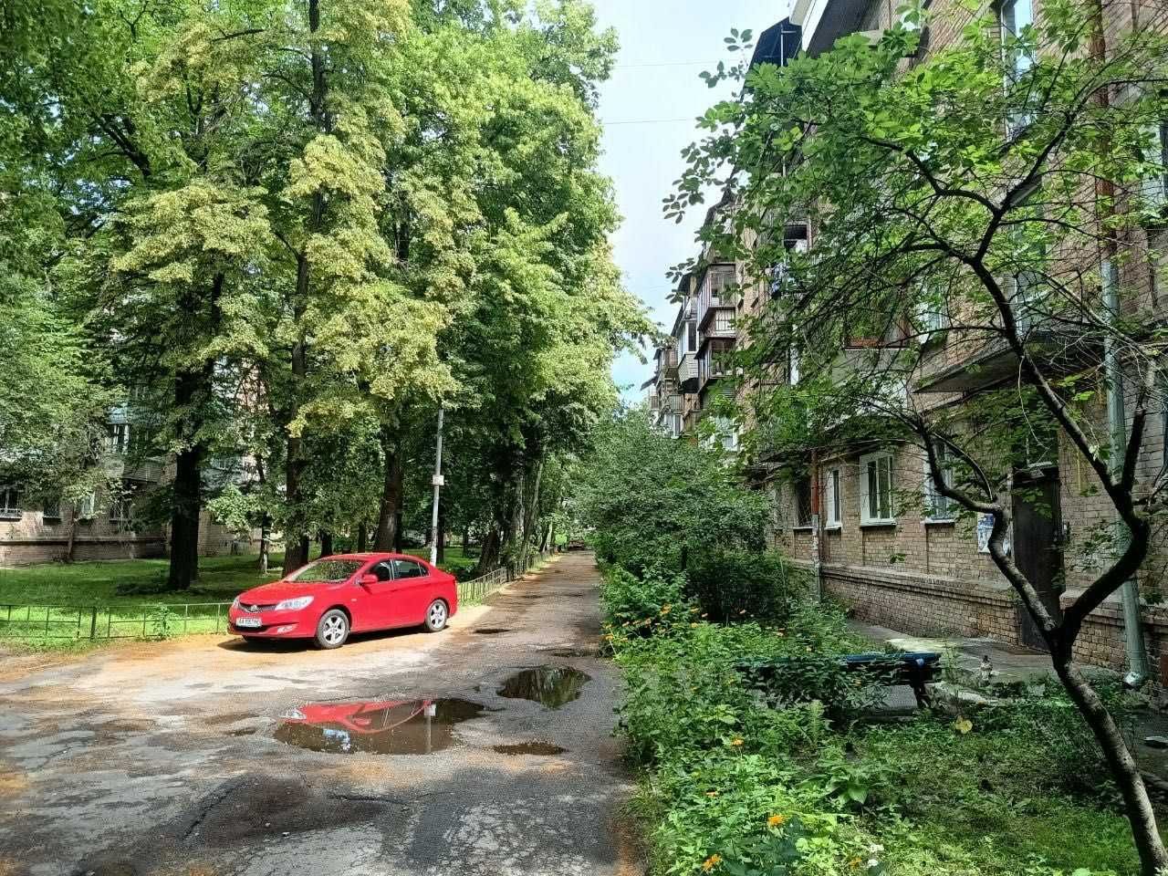 1-кімнатна квартира —Зарічанська