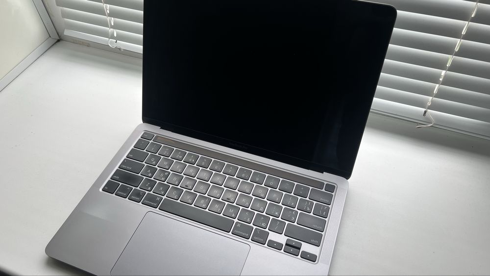 MacBook PRO 13 2020 16/512 touch bar