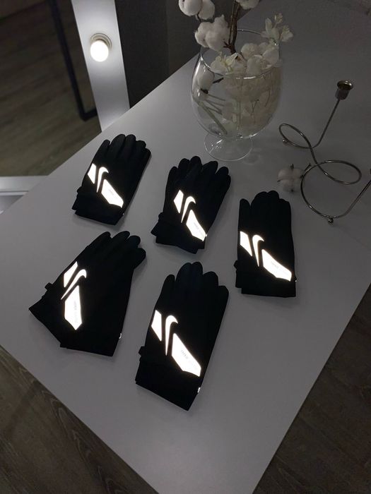 Рукавиці Nike , Рукавиці Nike hyperwarm , Nike drill