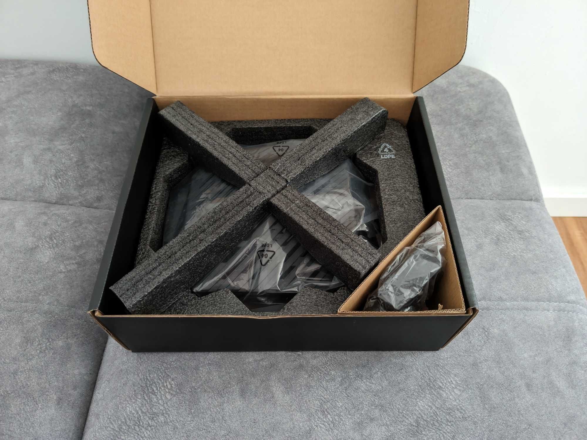 Router ACER Predator Connect W6 Wi-Fi 6E 2.4 / 5 / 6 GHz (TriBand)