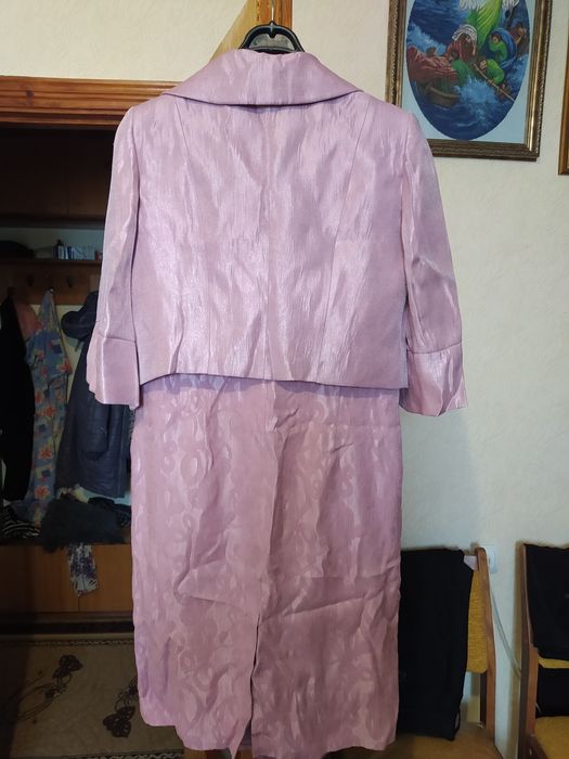 Нарядний костюм розмір 50