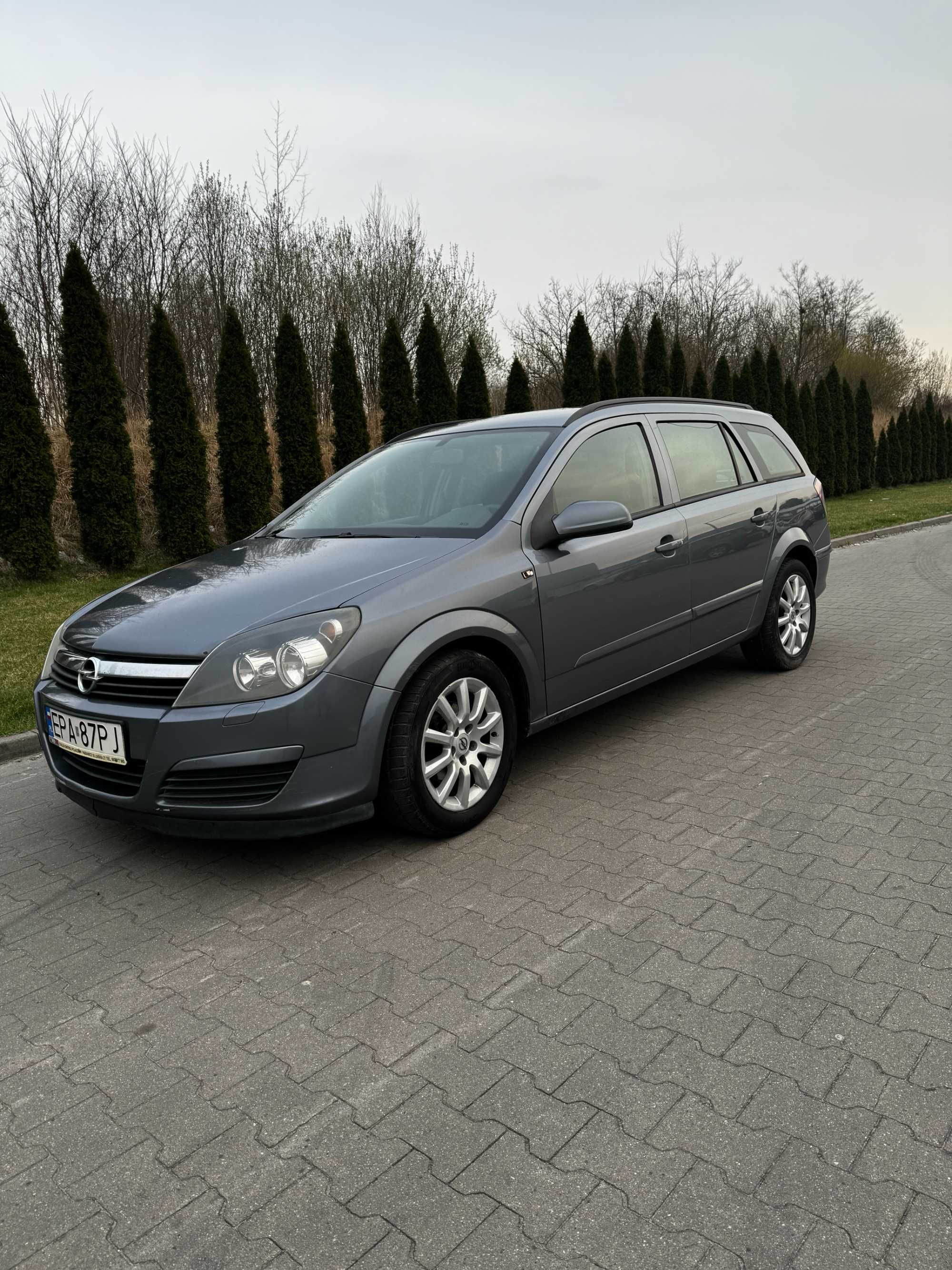 Opel Astra H Kombi 2005 r Pabianice