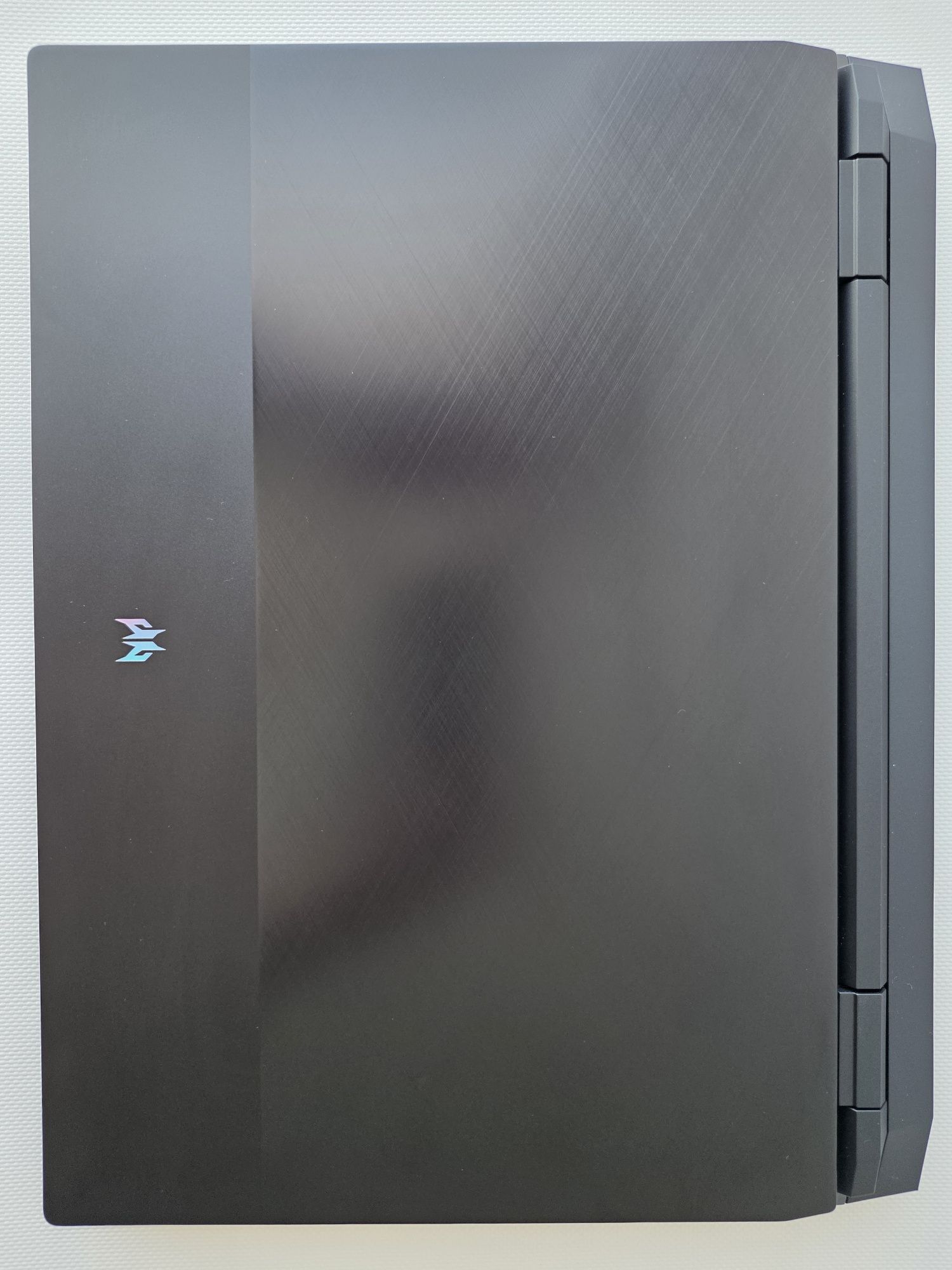 Acer Predator helios 300 165Hz i7-12700H/ram16/ssd-1Tb RTX3060
