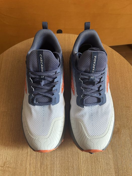Кросівки Brooks Cascadia 17