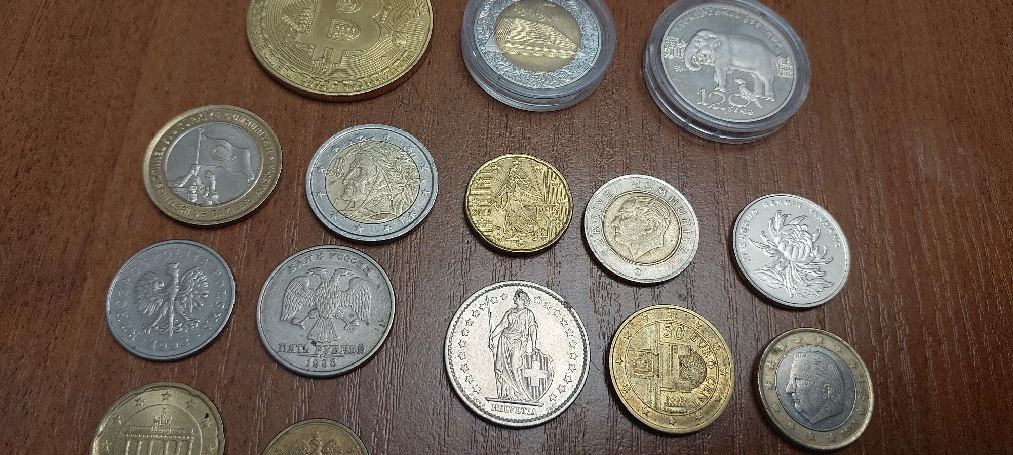 Старовинні монети різних країн