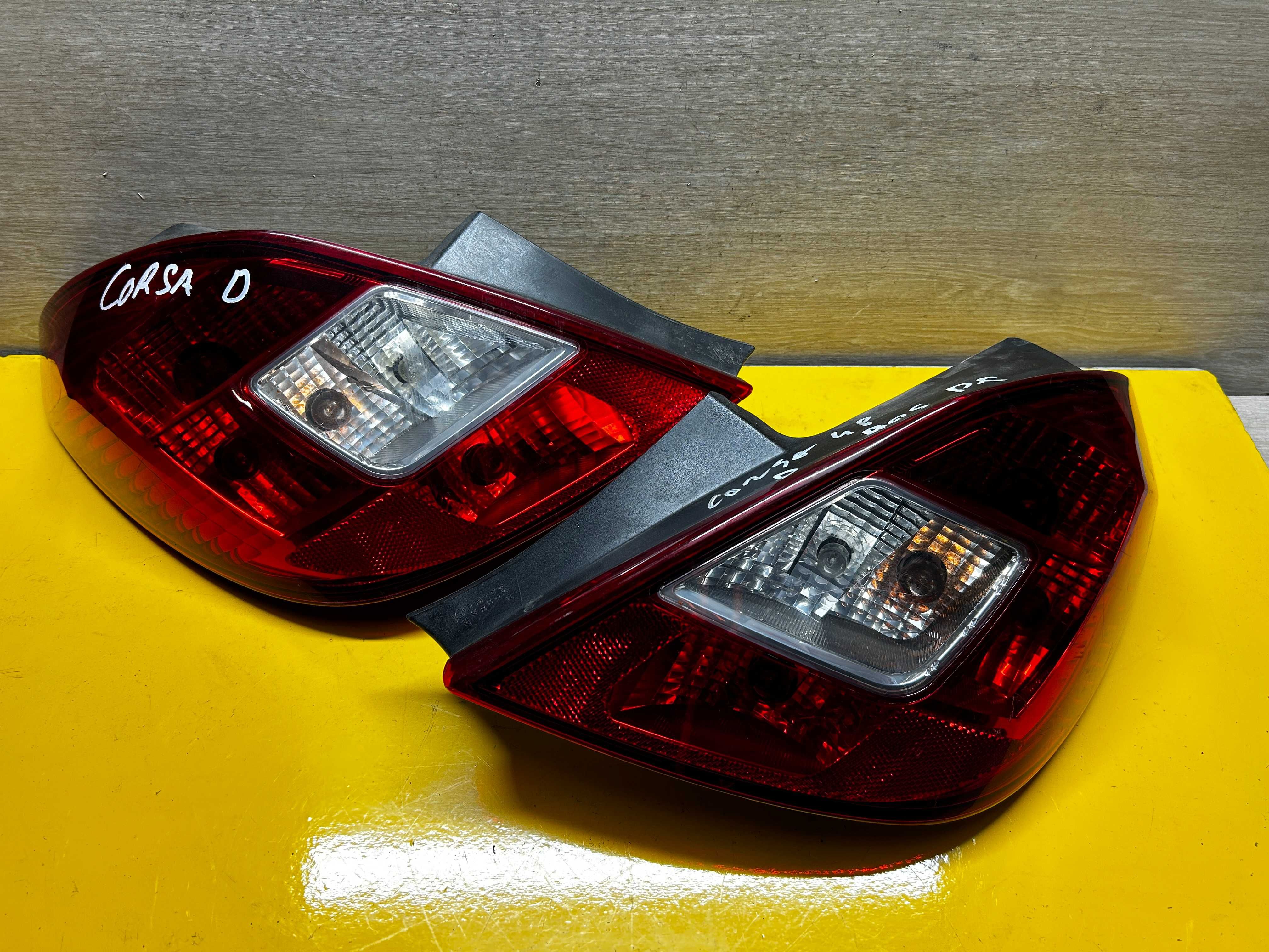 Стоп фонарь задній лівий правий Opel Corsa D 5D 2006-2011