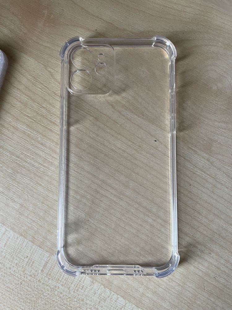 Чехлы на iphone 12