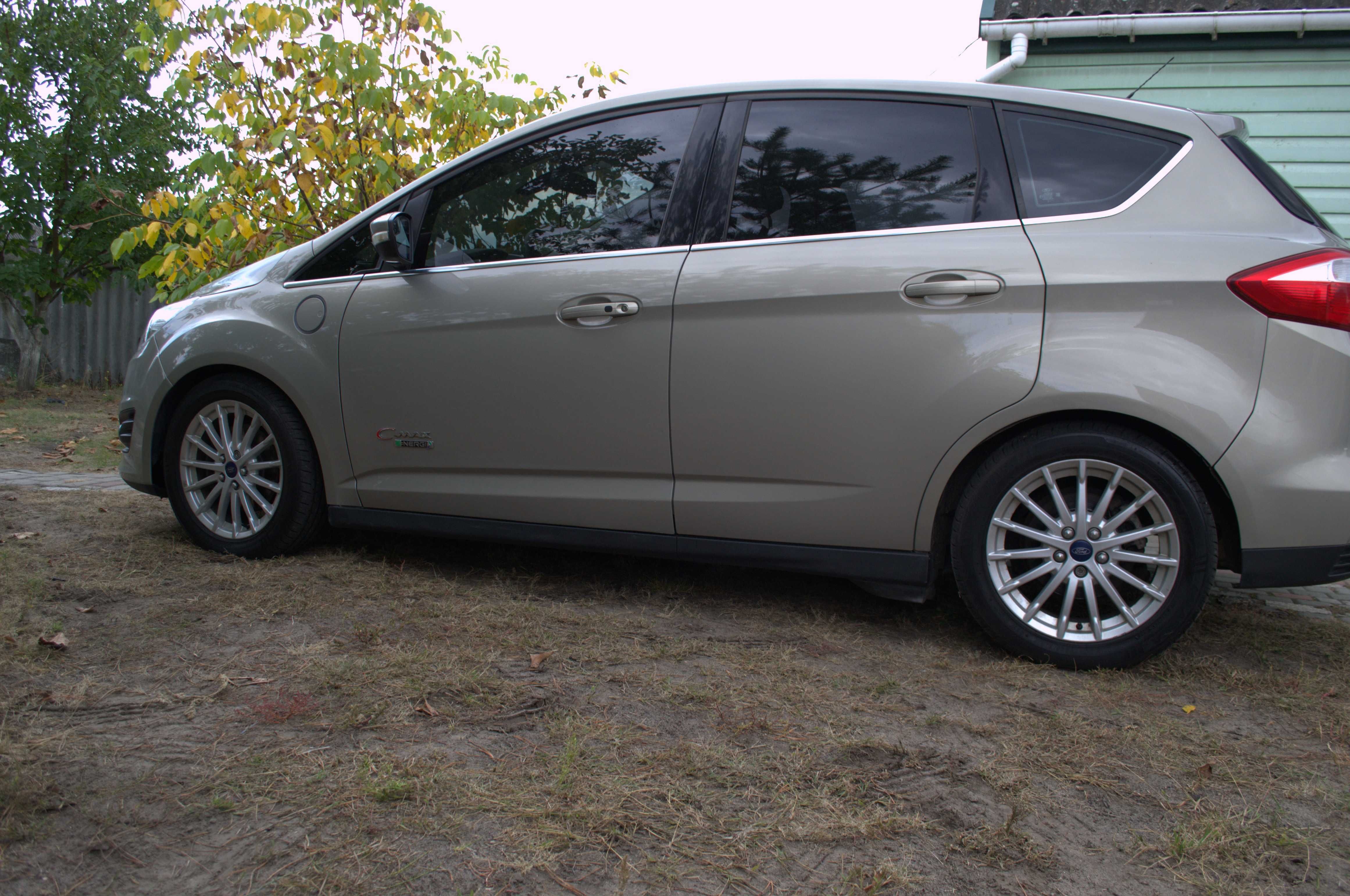 Ford C-Max 2014 Plagin батарея 9 квт 2019 рік
