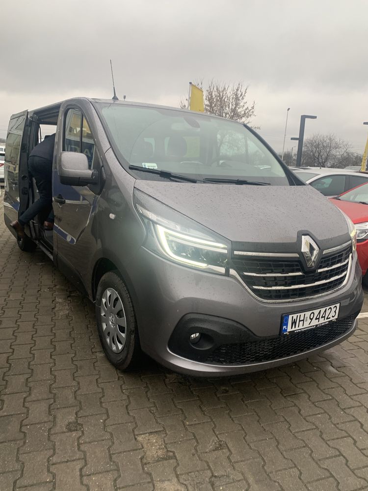 Wynajem Bus Vip 9 osób Diesel 170 KM Automat Wypożyczalnia Busów