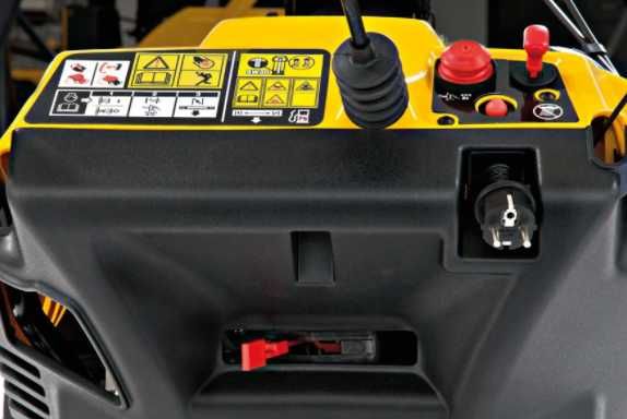 Odśnieżarka Spalinowa  Cub Cadet 221 LHP / 6KM / 53cm / Starter EL.