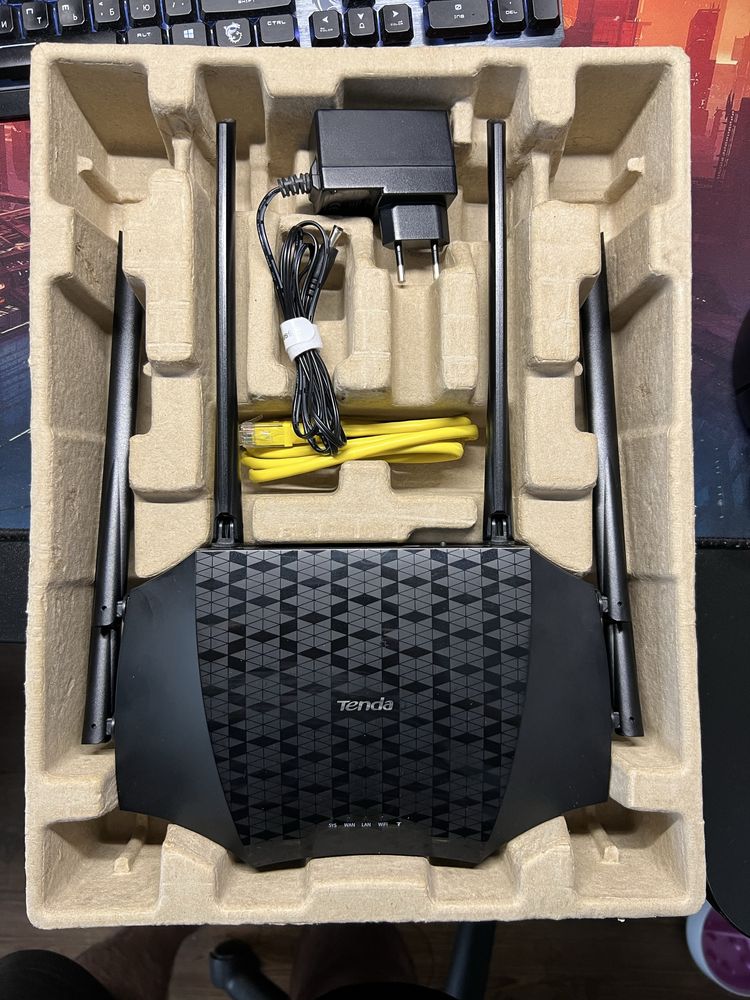 Маршрутизатор Роутер Wi-Fi AC21 Tenda