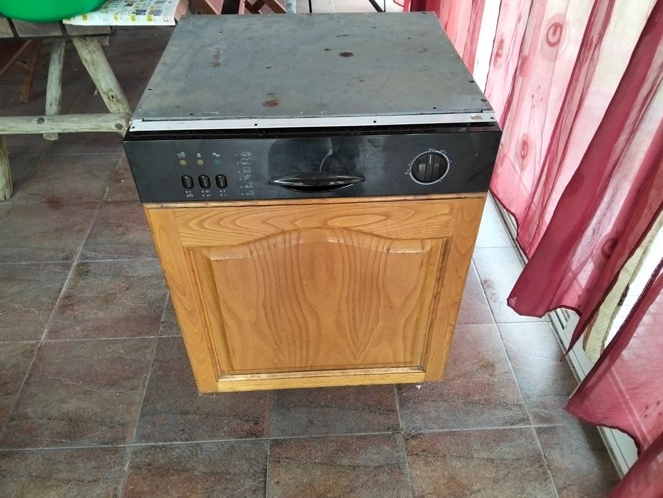 Máquina de lavar a loiça de encastre