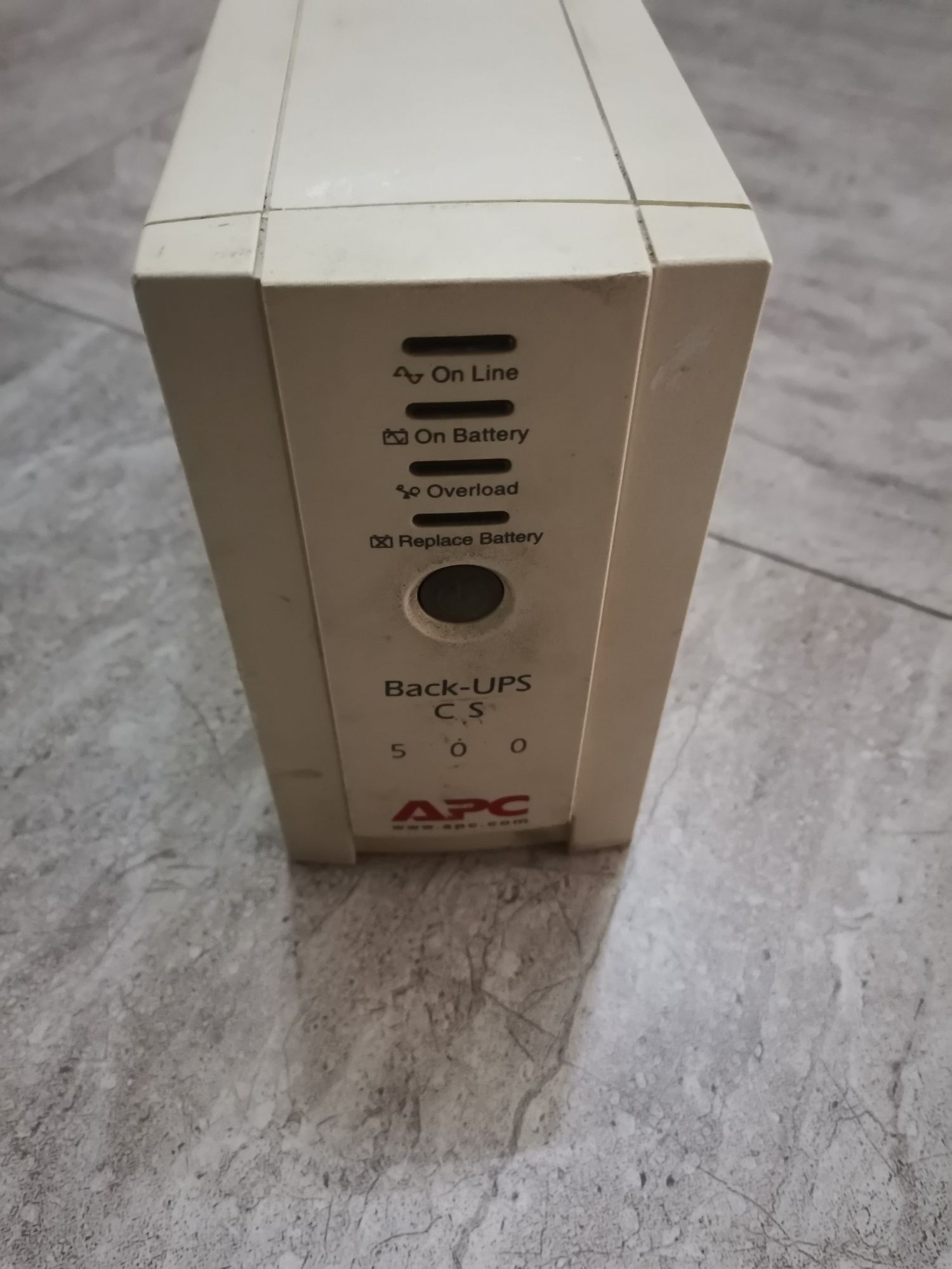 Бесперебойник ИБП APC Back UPS CS500 с аккумулятором