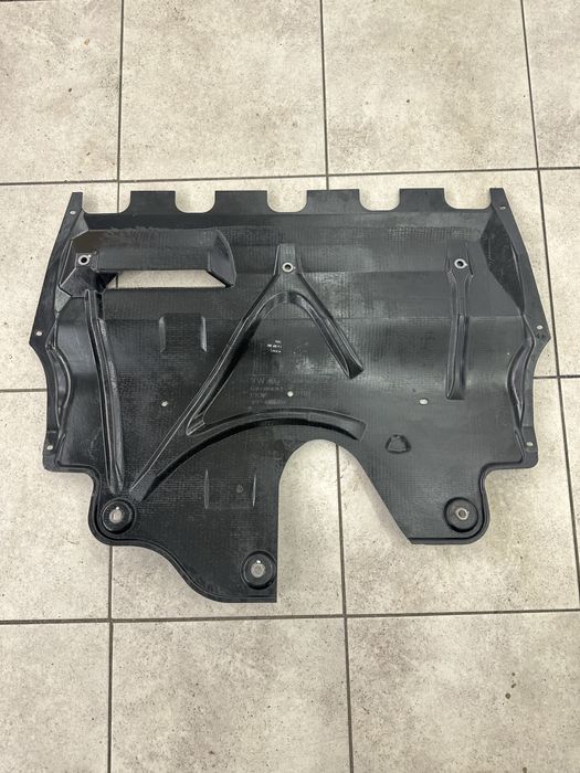 Защита двигателя , поддона ( моторного отсека ) VAG