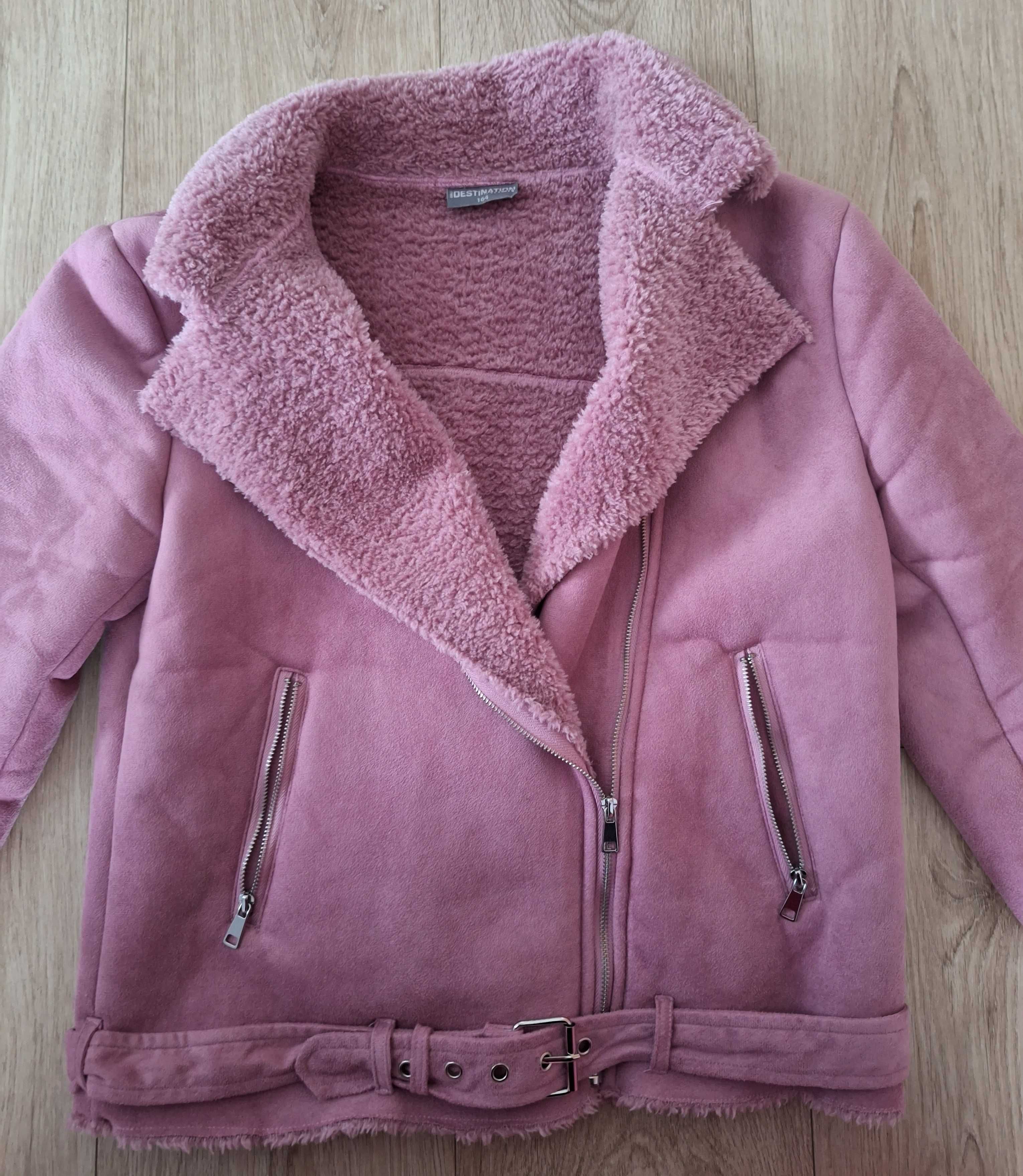 Zamszowa różowa kurtka typu ramoneska z futerkiem 164/S