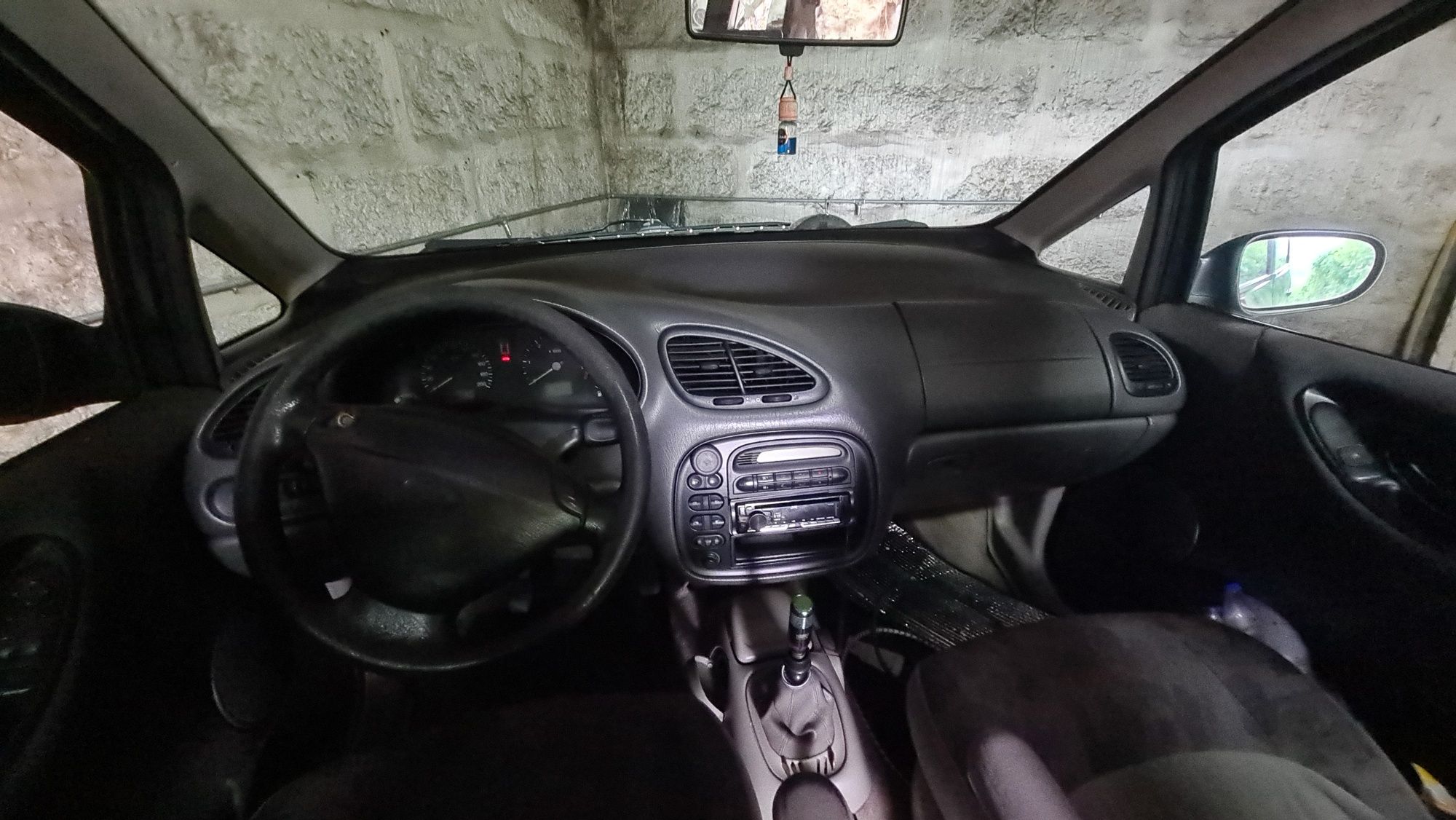 Ford galaxy 1.9 tdi 7 lugares troco