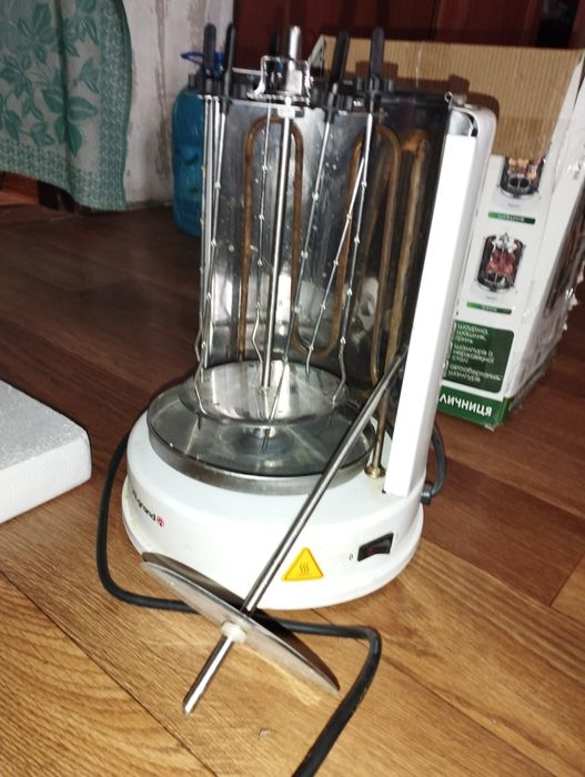 Продам электрошашлычницу vilgrand