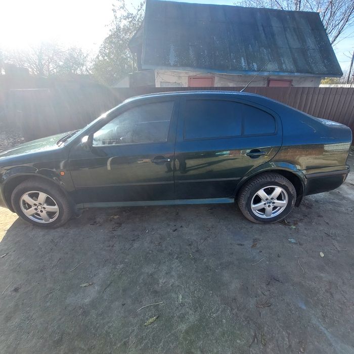 Шкода октавія тур 1.6