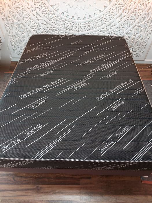 Cama Colchão Sommier