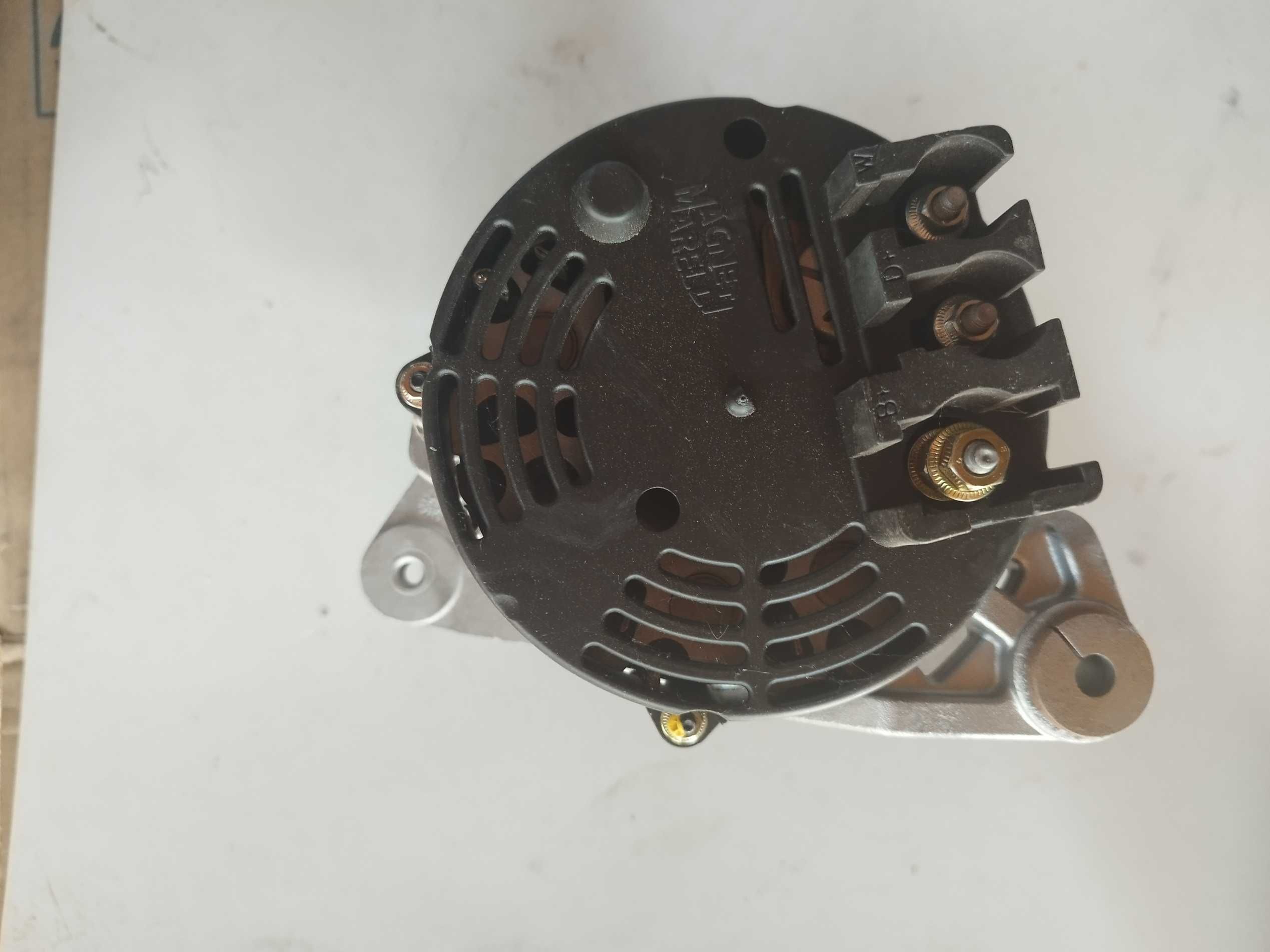 Alternator Ford Escort MK5, MK6, Fiesta MK4, Courier J3, J5 nowy