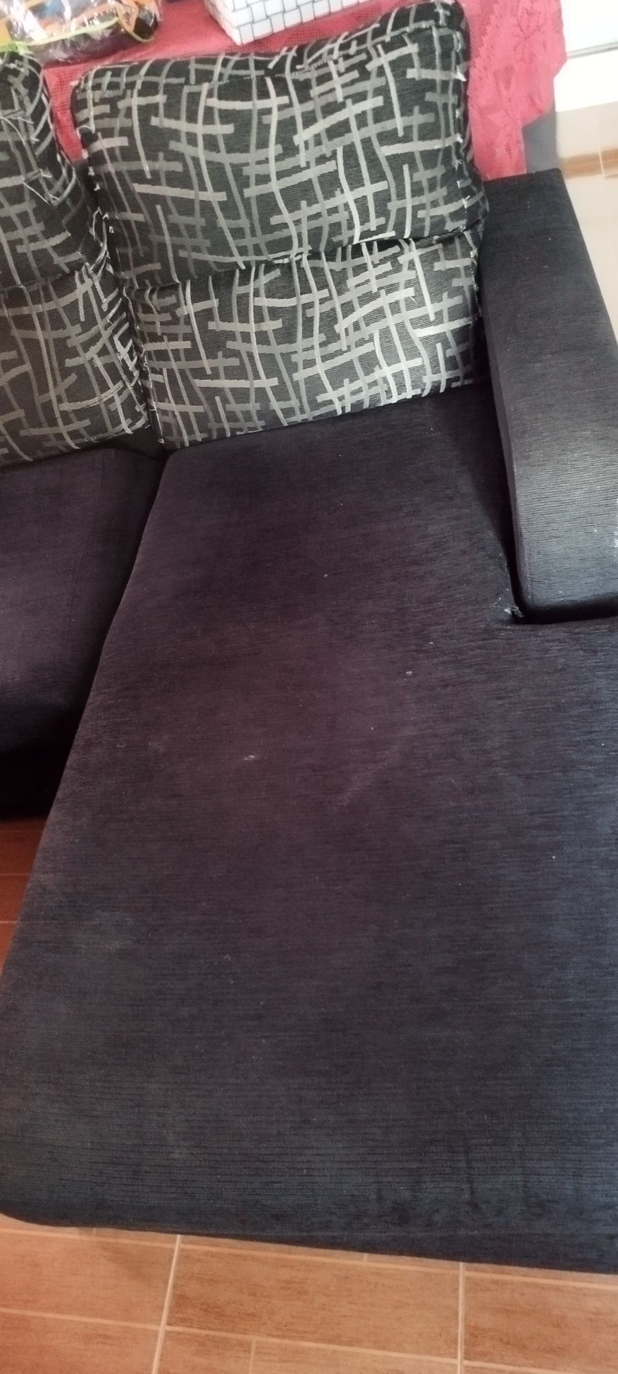 Sofá com chaise longue