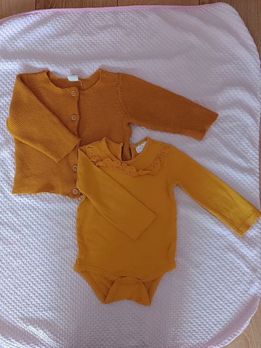Sweterek i body musztardowy kolor