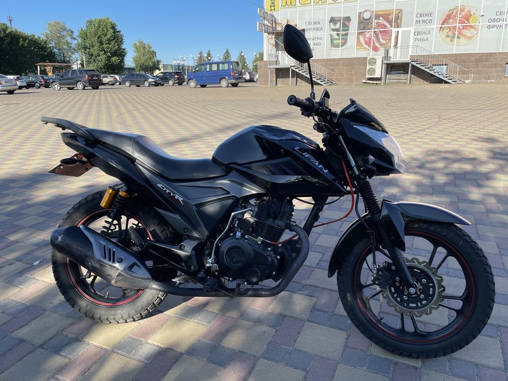 Мотоцикл Lifan sityr 200